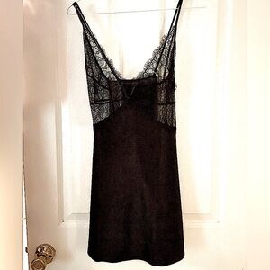 Victoria's Secret Black Lace and Satin Top size Large NWOT